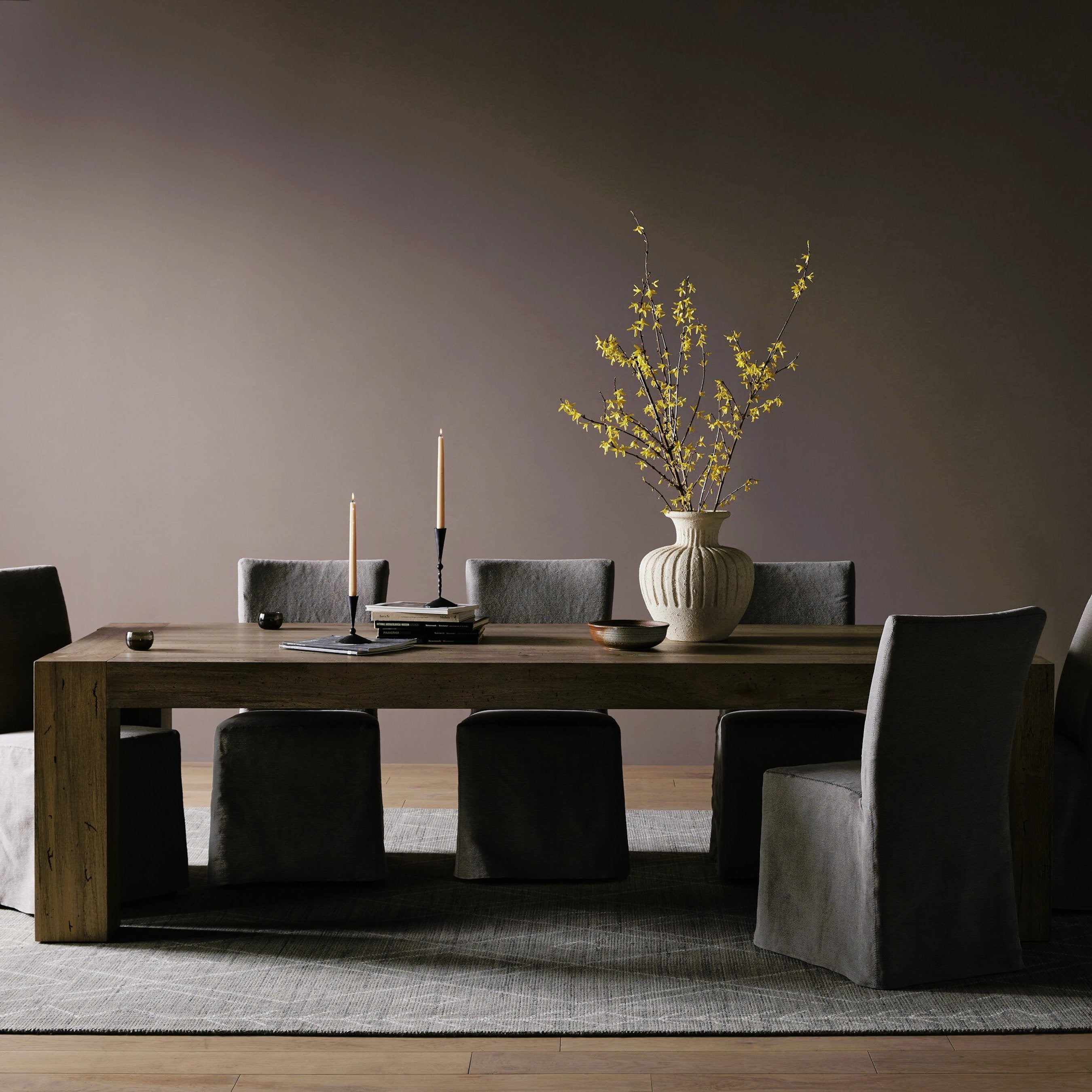 Abaso Dining Table