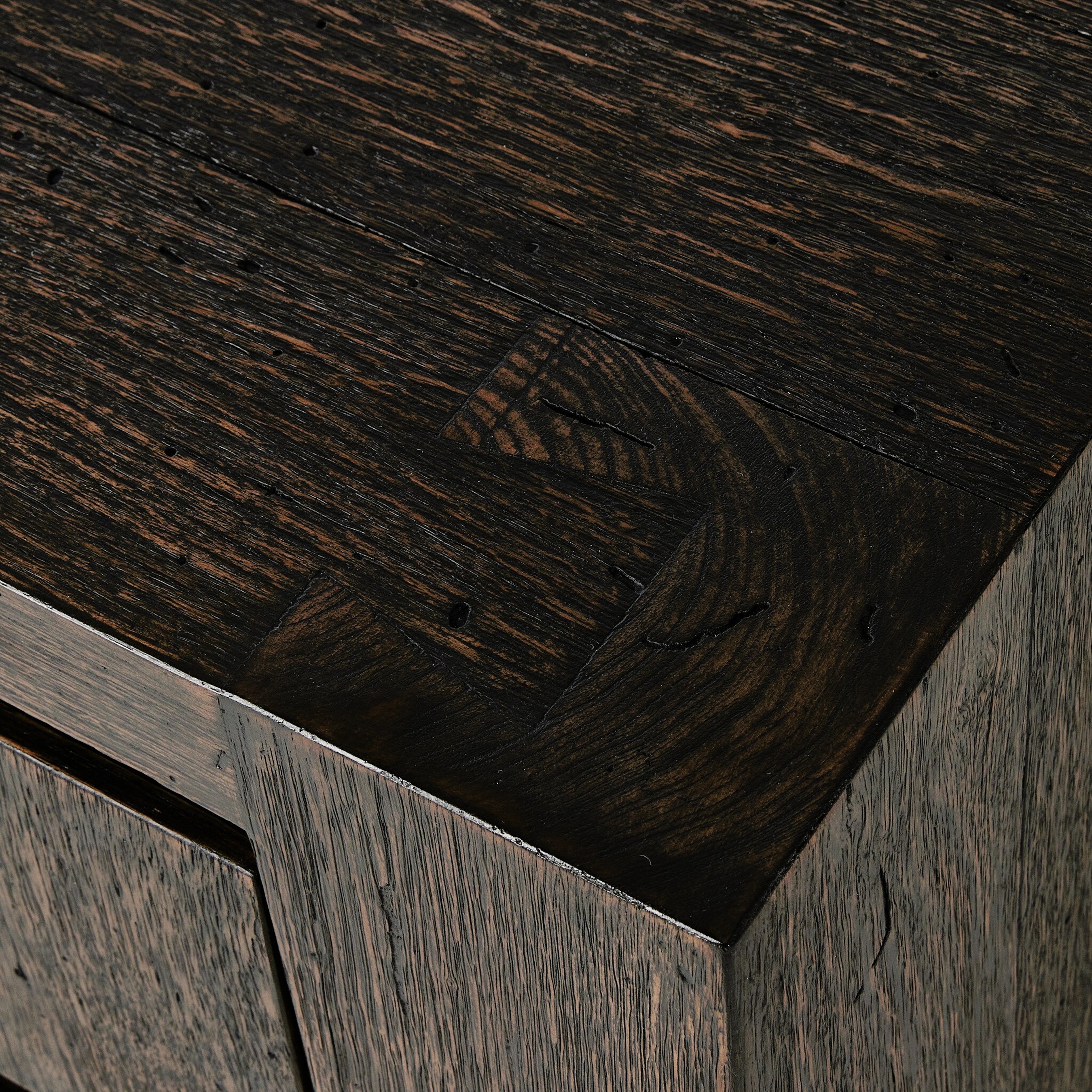 Abaso Nightstand