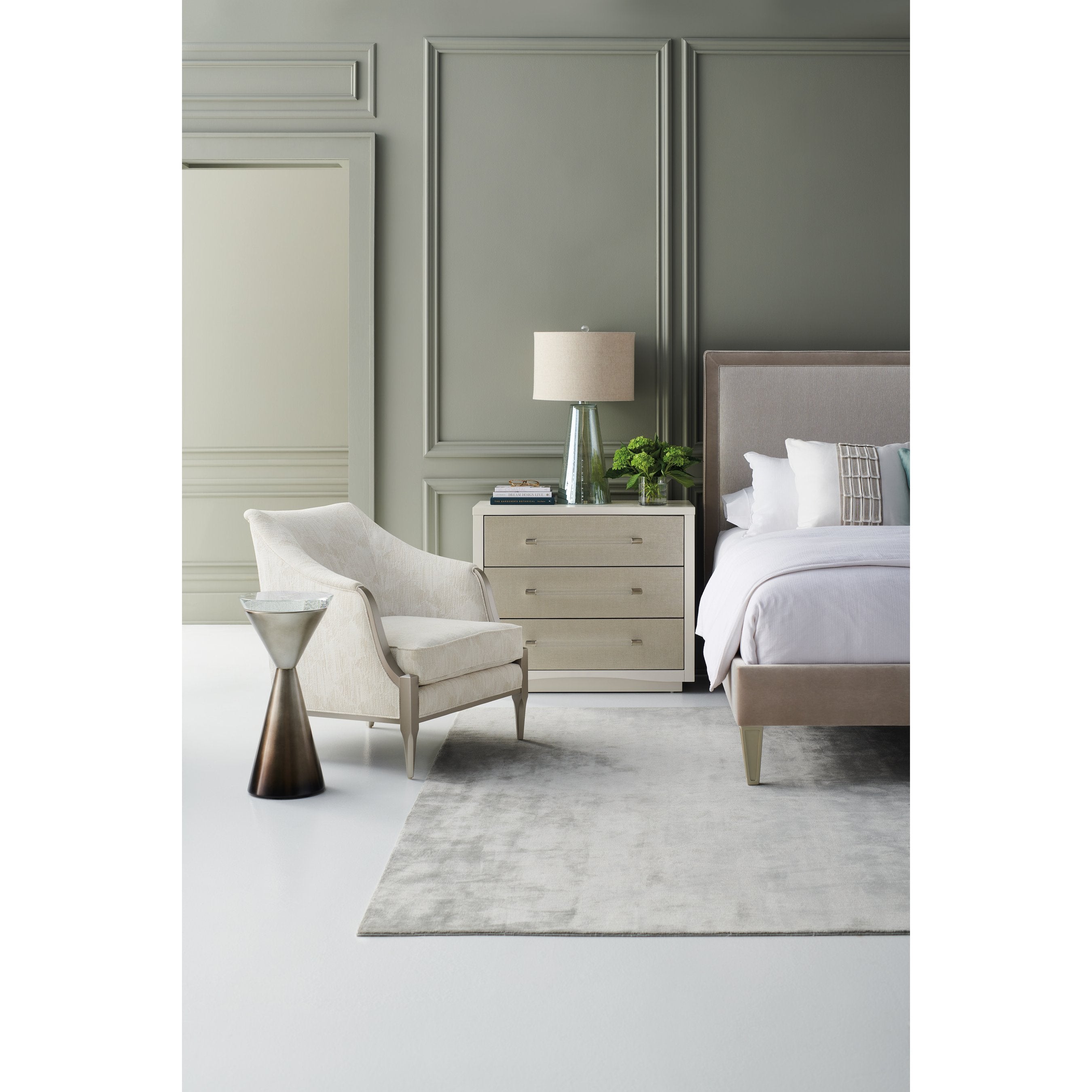 A Clear Touch Nightstand
